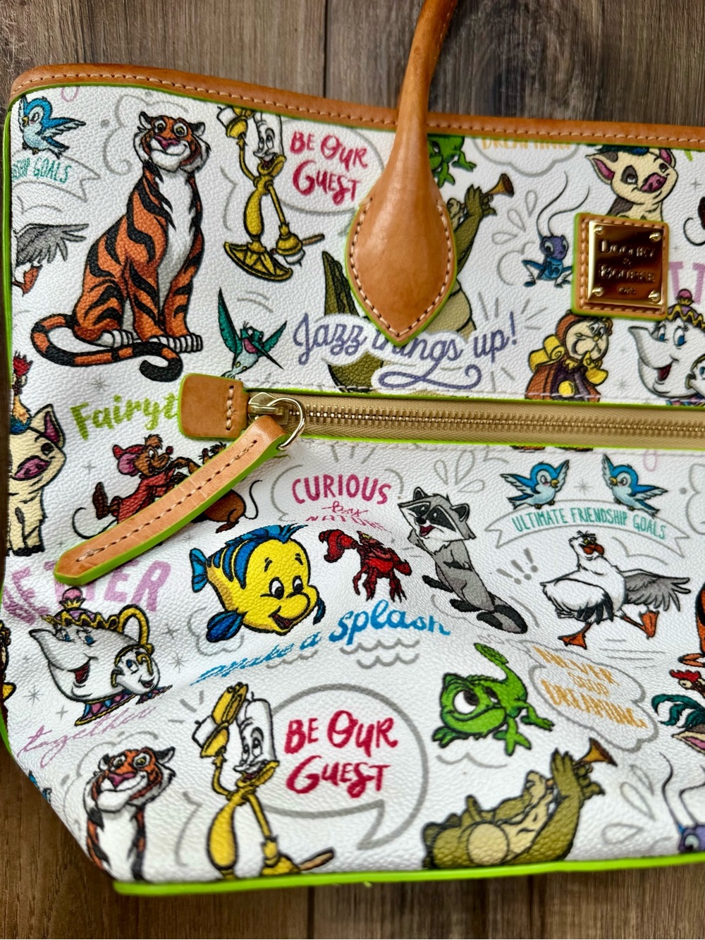 Disney Dooney & Bourke “Sidekicks” Tote Bag | EUC | Large Size | Cream/Green - Picture 3 of 15